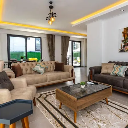 Violet - 4 Bedroom Holiday Villa In Oeluedeniz Fethiye