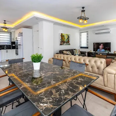 Violet - 4 Bedroom Holiday Villa In Oeluedeniz Villa Fethiye