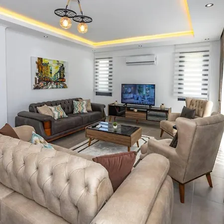 Violet - 4 Bedroom Holiday Villa In Oeluedeniz